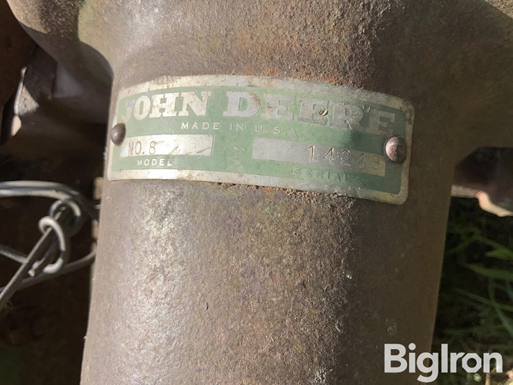 john-deere-no.8-image-13