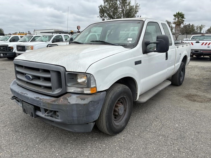 2004-ford-f250-image-1