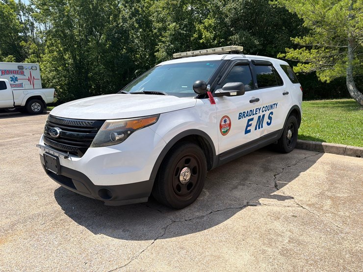 2012-ford-explorer-image-1