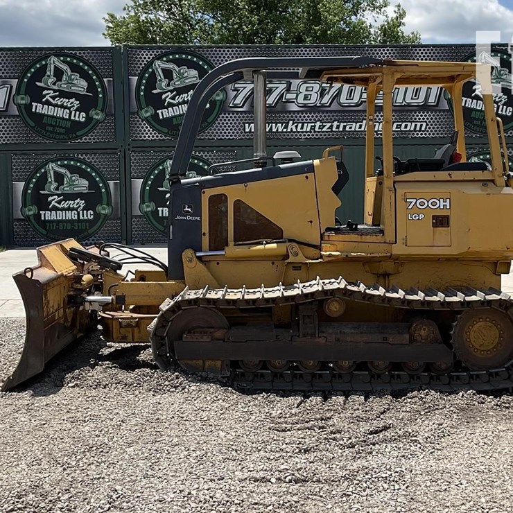 2004 DEERE 700H
