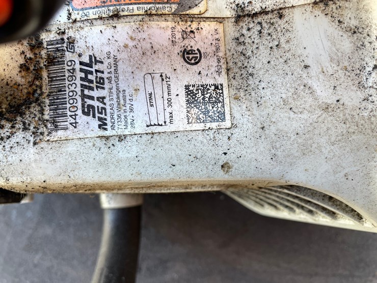 #7185-•-(2)-stihl-electric-chainsaws-image-10