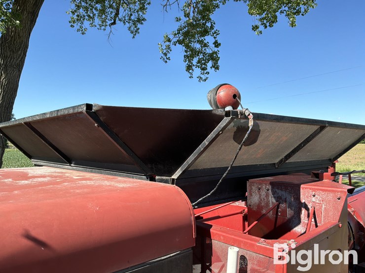1989-case-ih-1660-image-10