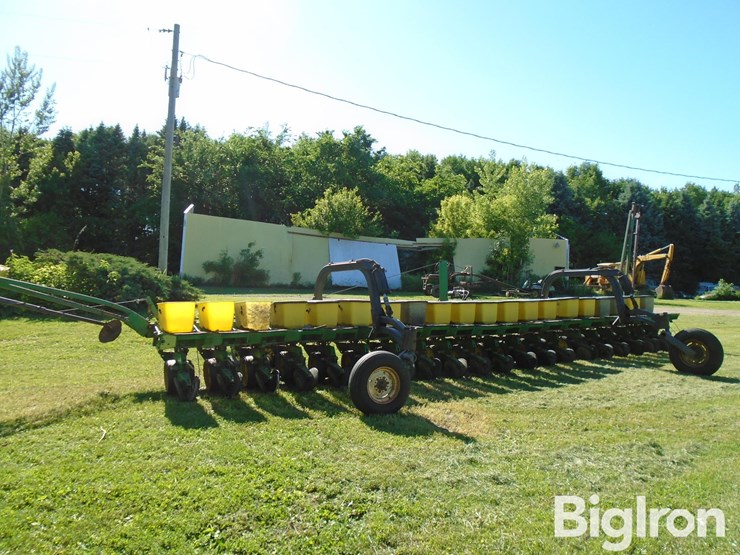 john-deere-7100-image-7