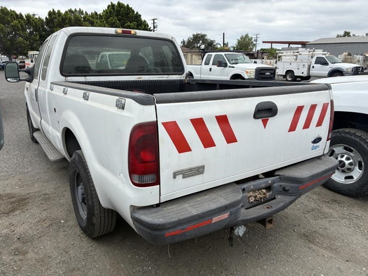 2004-ford-f250-image-4