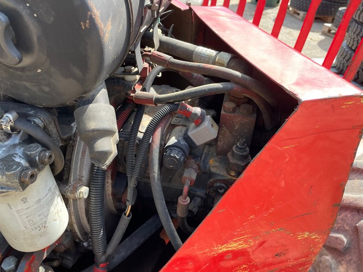 #6052-•-manitou-piggyback-forklift-image-33