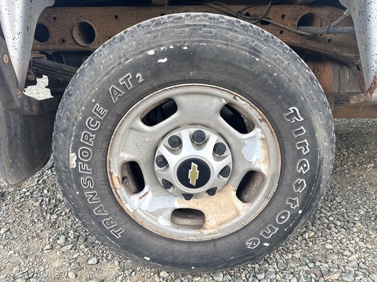 2013-chevrolet-2500-image-55