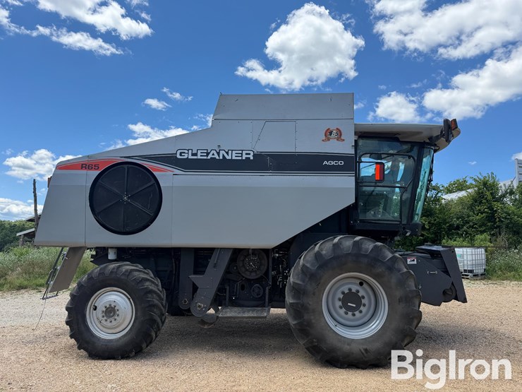 2008-gleaner-r65-image-4