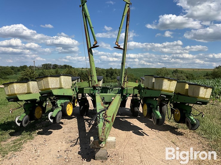 john-deere-7000-image-2