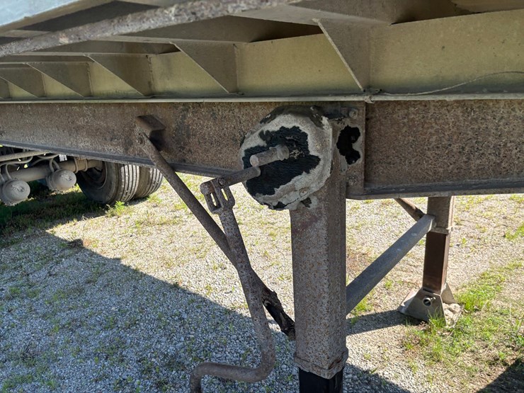 #2216-•-1978-montone-28'-end-dump-semi-trailer-image-58