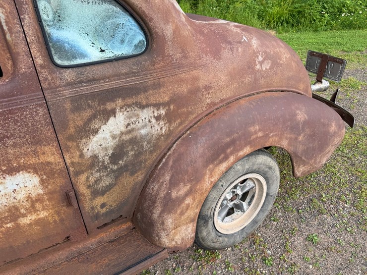 #1369-•-1936-terraplane-car-image-17