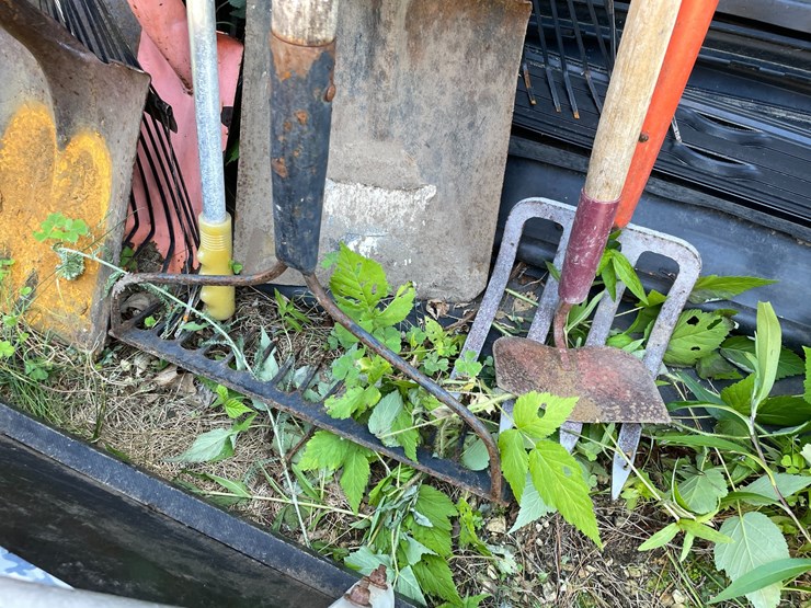 #7147-•-handled-tools-image-4