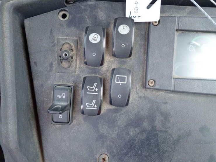 2009-deere-310sj-image-15