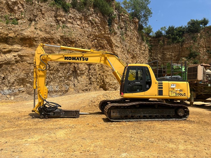 komatsu-pc200-lc-6le-image-2