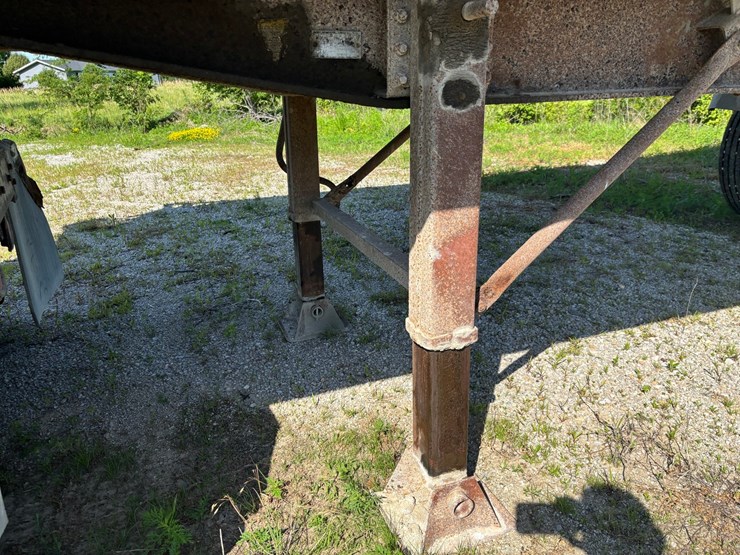 #2216-•-1978-montone-28'-end-dump-semi-trailer-image-55