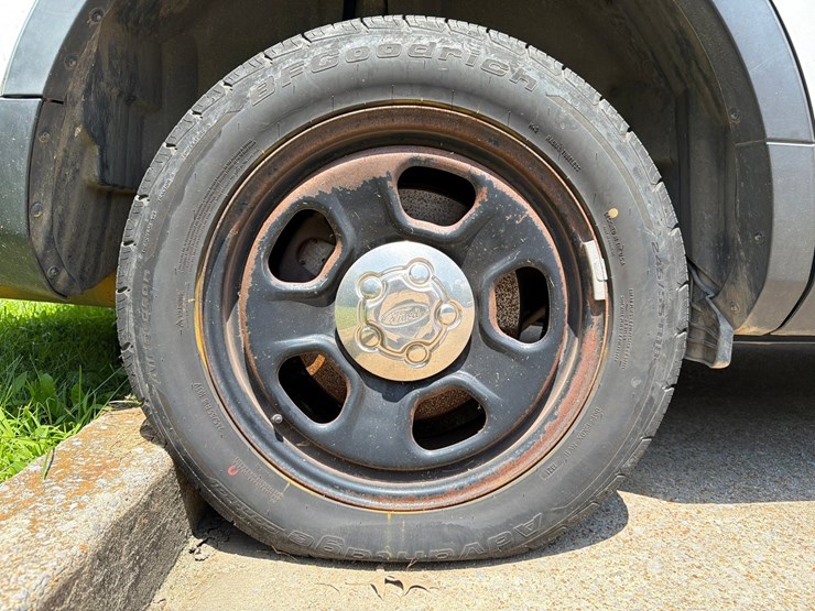 2012-ford-explorer-image-81