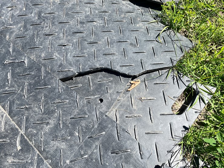 #7124-•-landscaping-ground-protecting-mat-sections-image-6