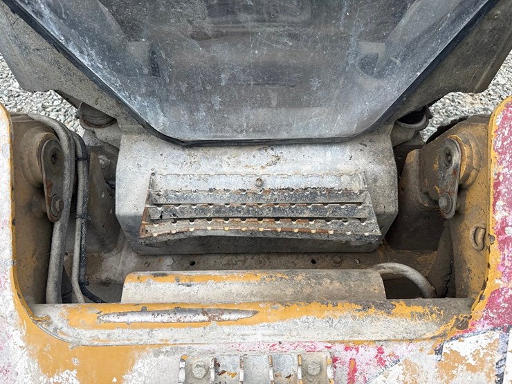 caterpillar-262c-image-16