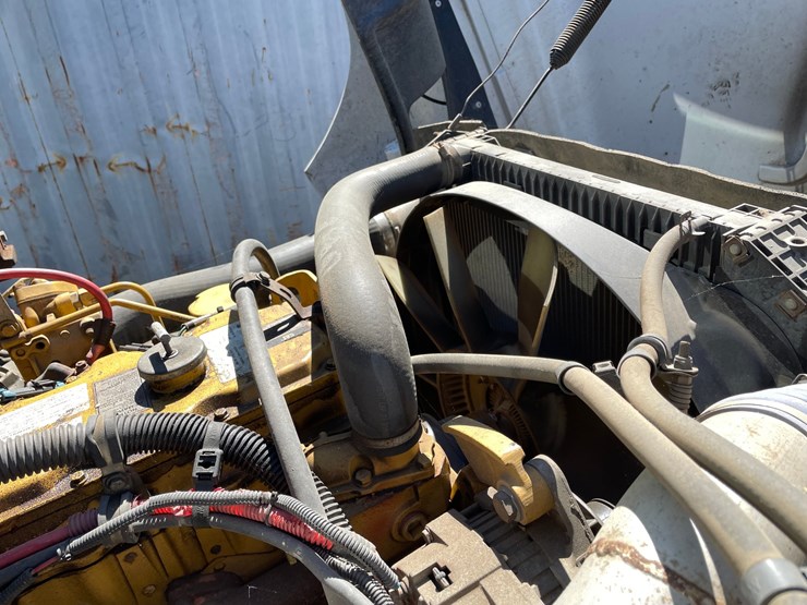 2002-caterpillar-3126-image-37