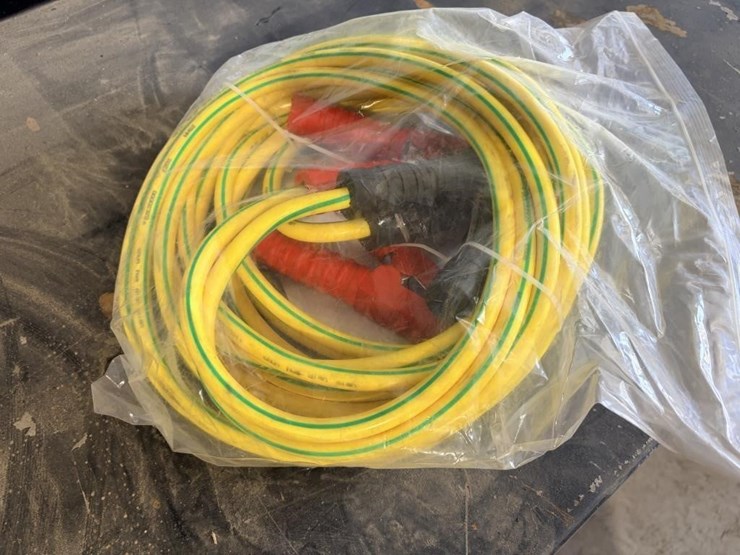 20'-heavy-duty-jumper-cables-image-2