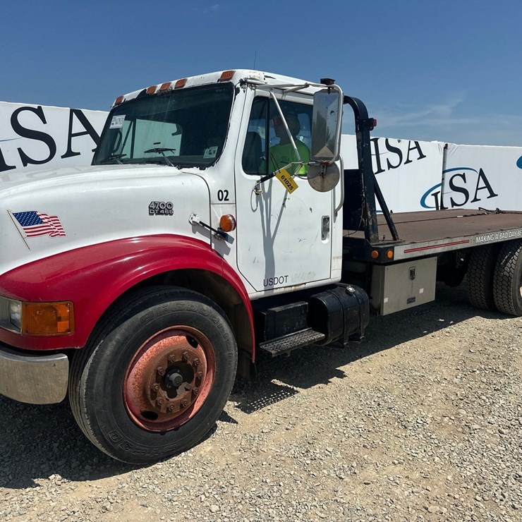 1997 INTERNATIONAL 4700
