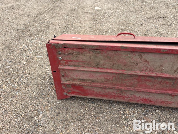 new-holland-spare-net-wrap-storage-box-image-15
