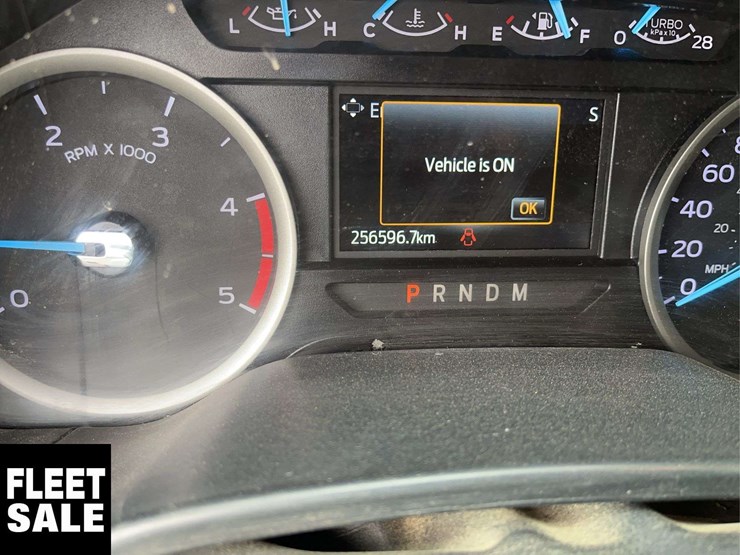 2021-ford-f550-image-22