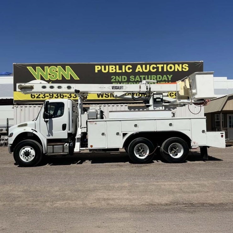 2013 FREIGHTLINER M2 106