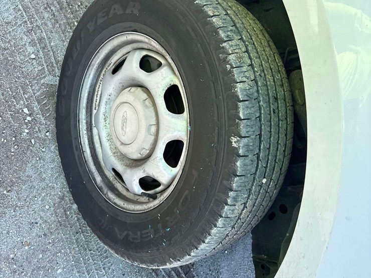 2016-ford-f150-image-25
