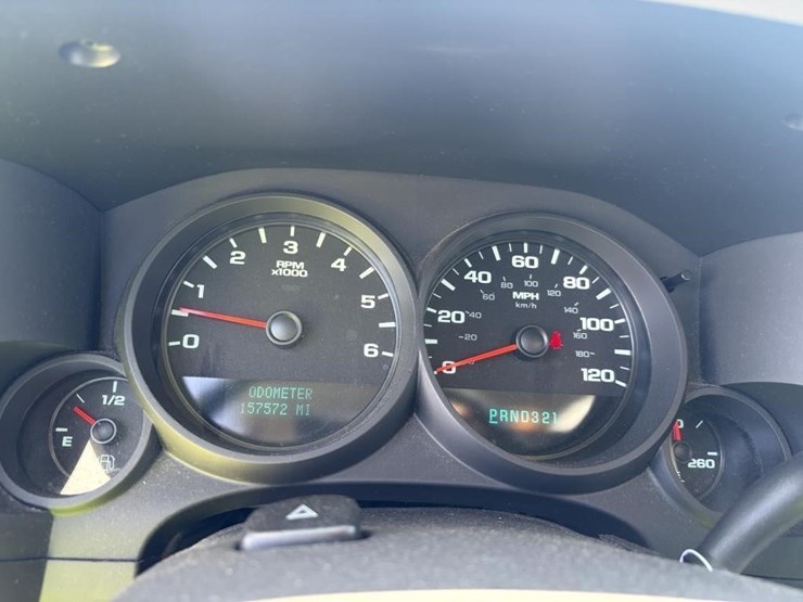 2011-chevrolet-1500-image-15