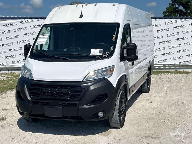 2023-ram-promaster-3500-image-1