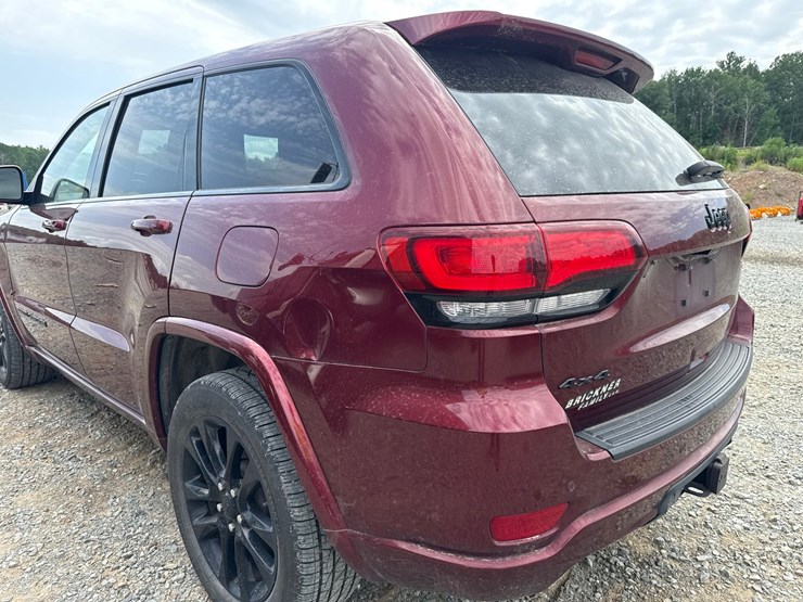 2021-jeep-grand-cherokee-image-29