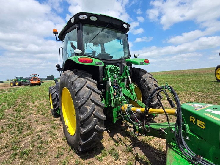 john-deere-6120r-image-11
