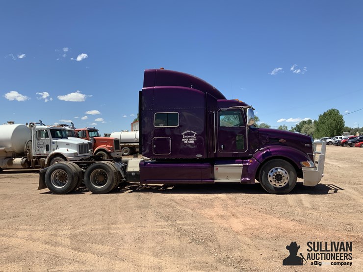 2010-peterbilt-386-image-4