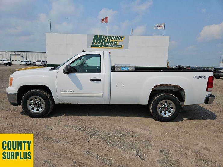 2013-gmc-sierra-1500-image-2