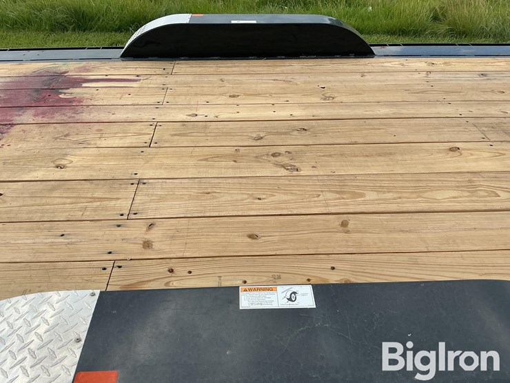 2016-finish-line-gooseneck-t/a-flatbed-trailer-image-11