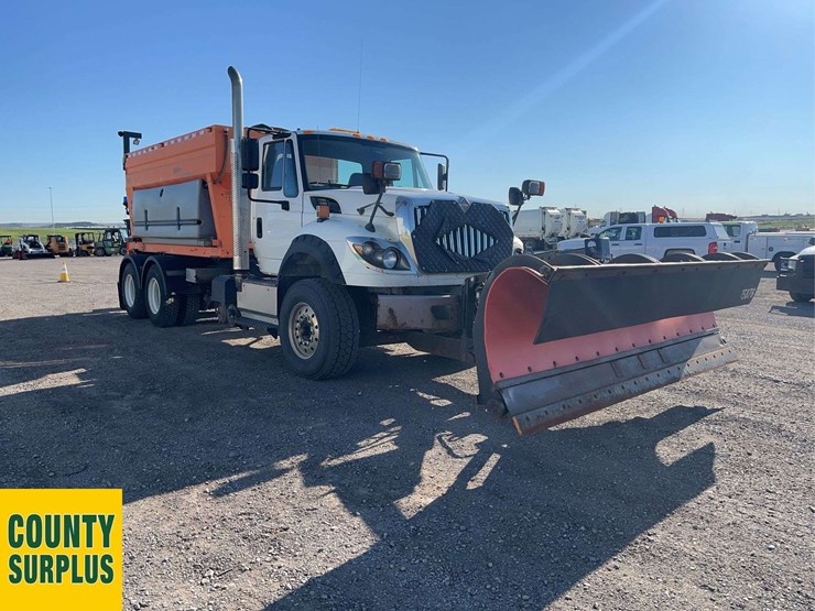2016-international-workstar-7600-image-7