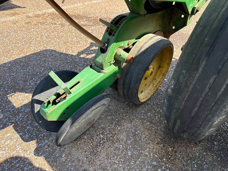 john-deere-2-image-8