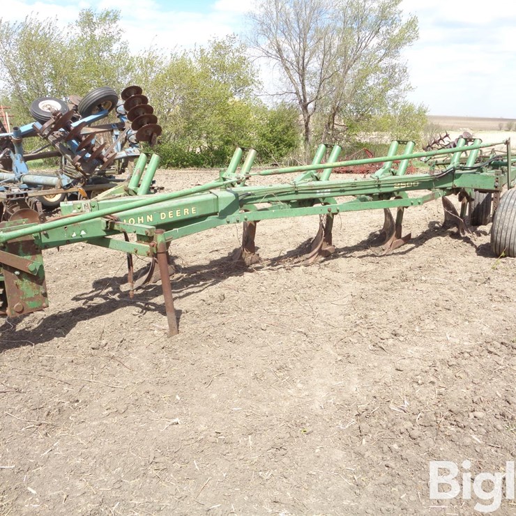 JOHN DEERE 2500