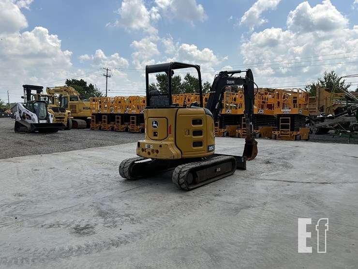 2022-deere-35g-image-4