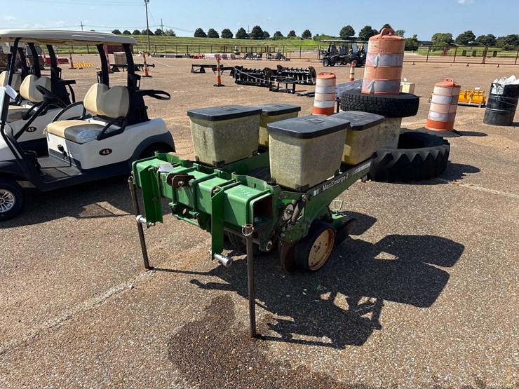 john-deere-2-image-1