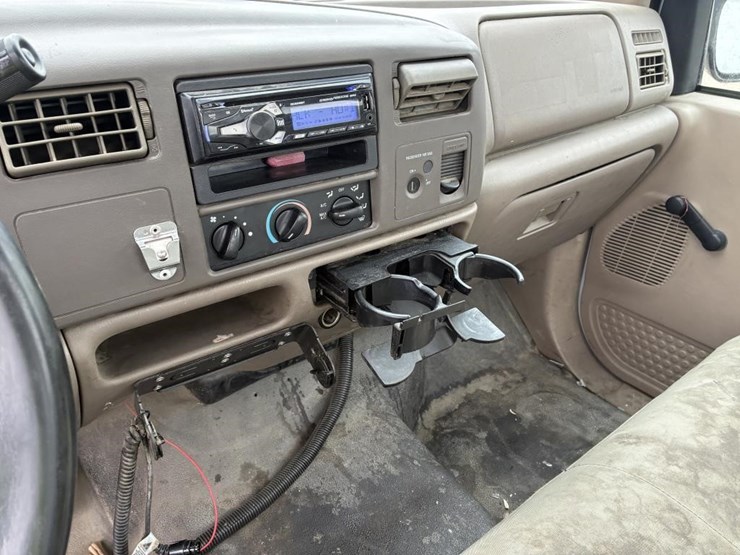 2001-ford-f250-image-17