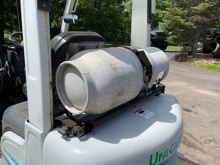 #6066-•-2016-4000lb-unicarriers-lp-forklift-image-16