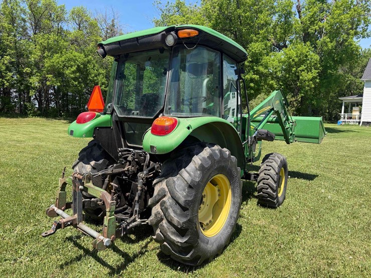 2011-john-deere-5101e-image-5