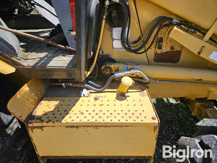 1994-caterpillar-426b-image-17