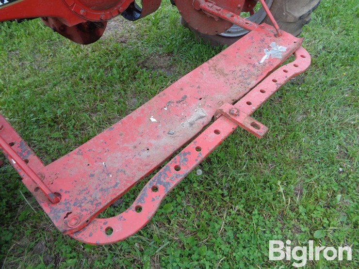 1938-farmall-f-20-2wd-tractor-image-9