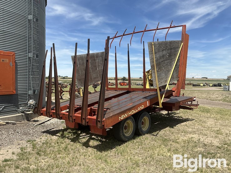 new-holland-1033-image-5