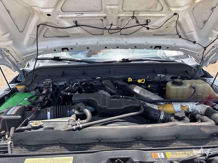 2016-ford-f550-image-25
