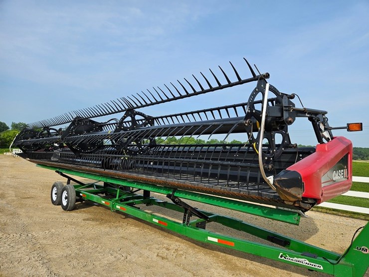 2009-case-ih-2162-image-1