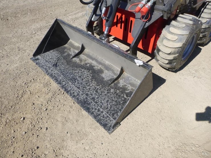 2026-sdlool-323tz-skid-steer-loader-image-7