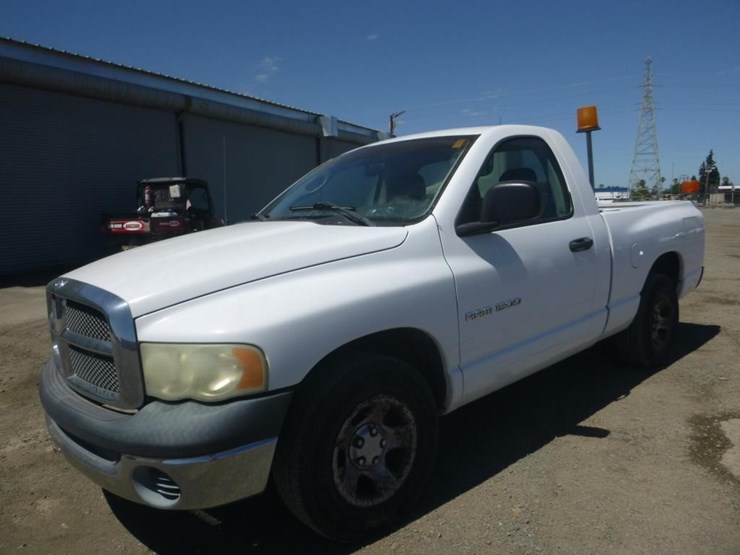 2003-dodge-ram-1500-image-1